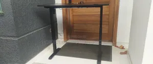 Electric Adjustable Height Table 1.2meter