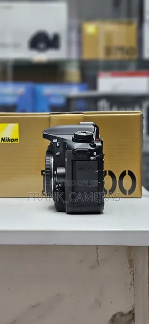 Nikon D7500