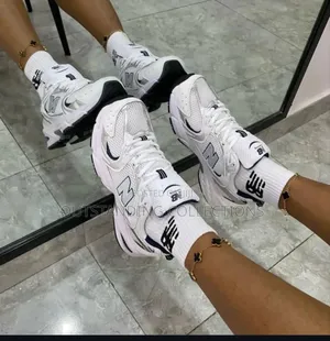Quality Unisex New Balance Sneakers