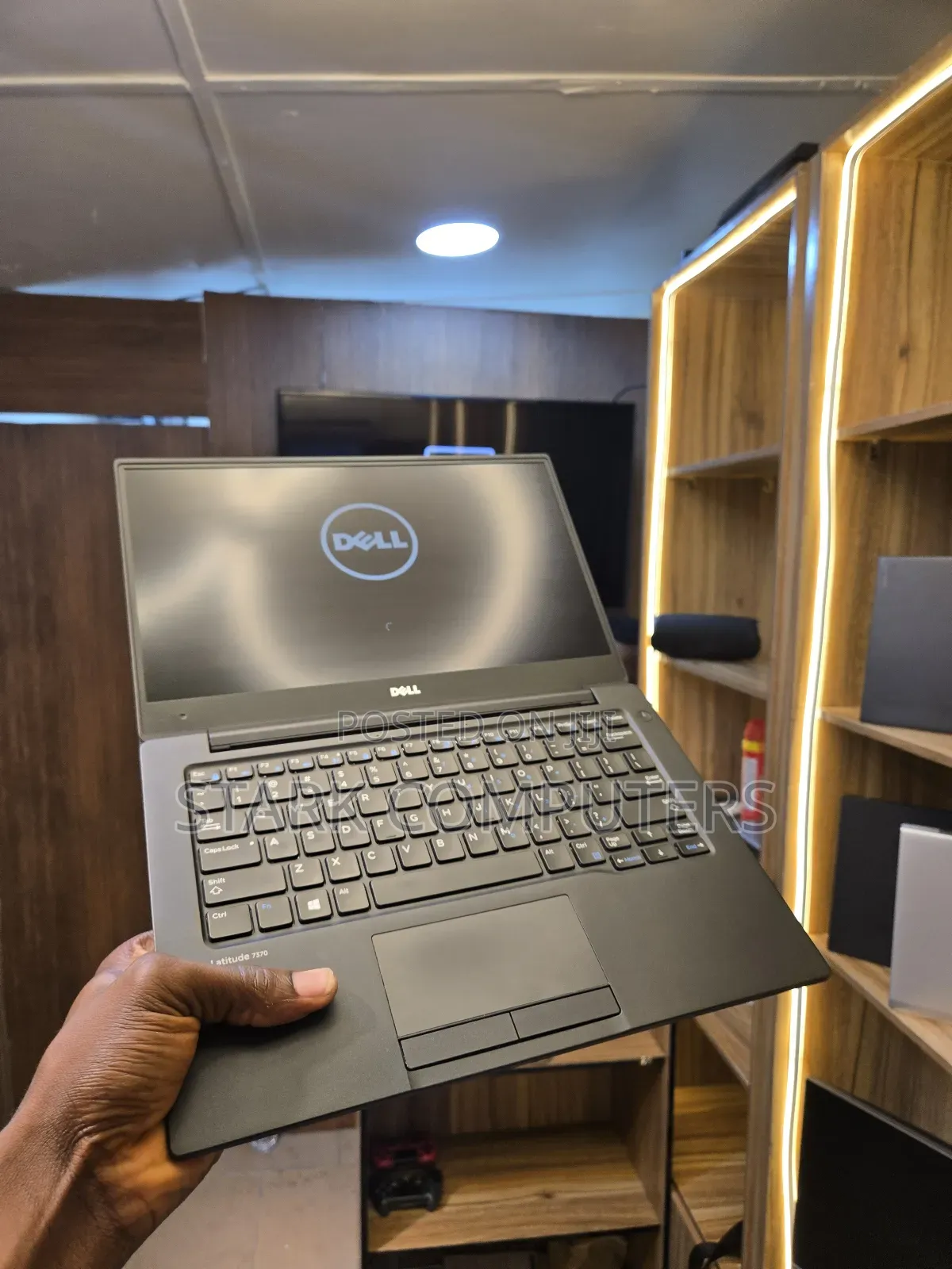 Laptop Dell Latitude 13 7370 8GB Intel Core M3 SSD 256GB