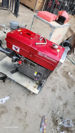 Skypower Basic Diesel Generator 1115 Half Engine