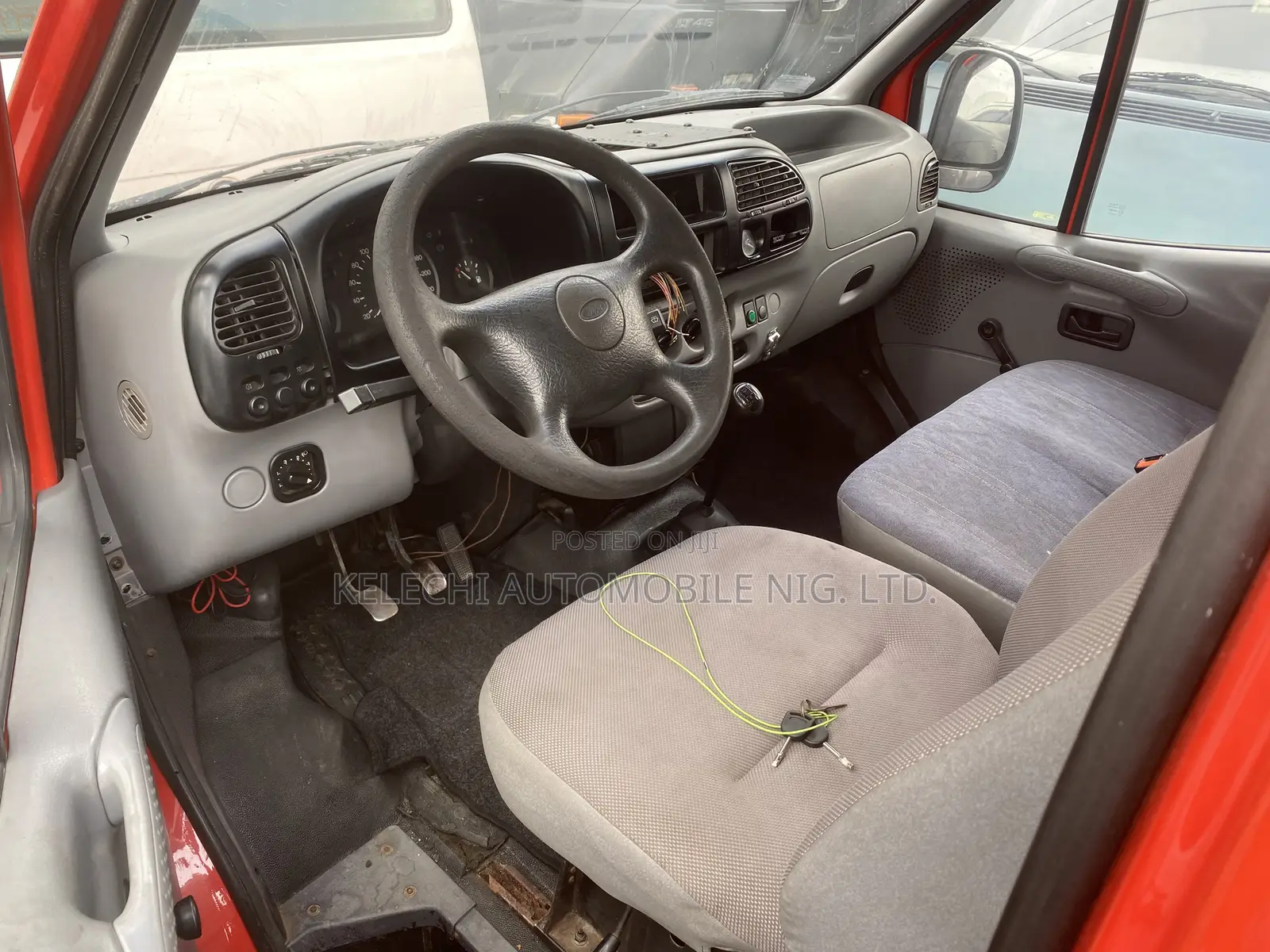 Ford Transit 2002 Red