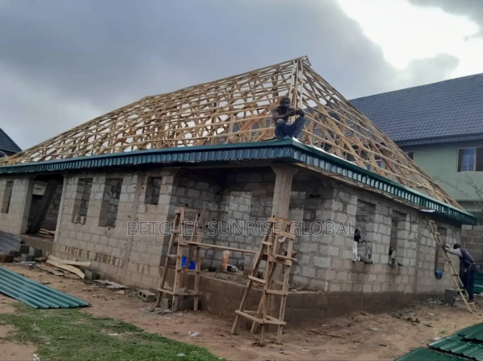 Cladding and Aluminum Gutter