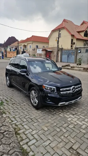 Mercedes-Benz GLB-Class GLB 250 4MATIC 2023 Black