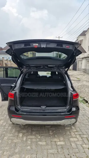 Mercedes-Benz GLB-Class GLB 250 4MATIC 2023 Black