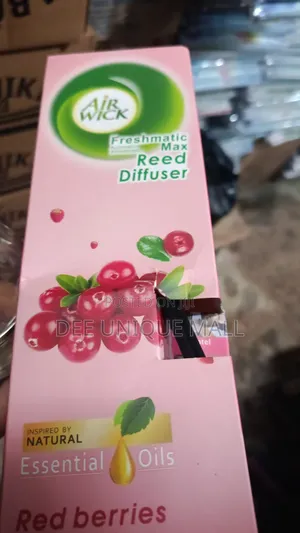 Air Wick Freshmatic Max Reed Diffuser in the Red Berries Scent.