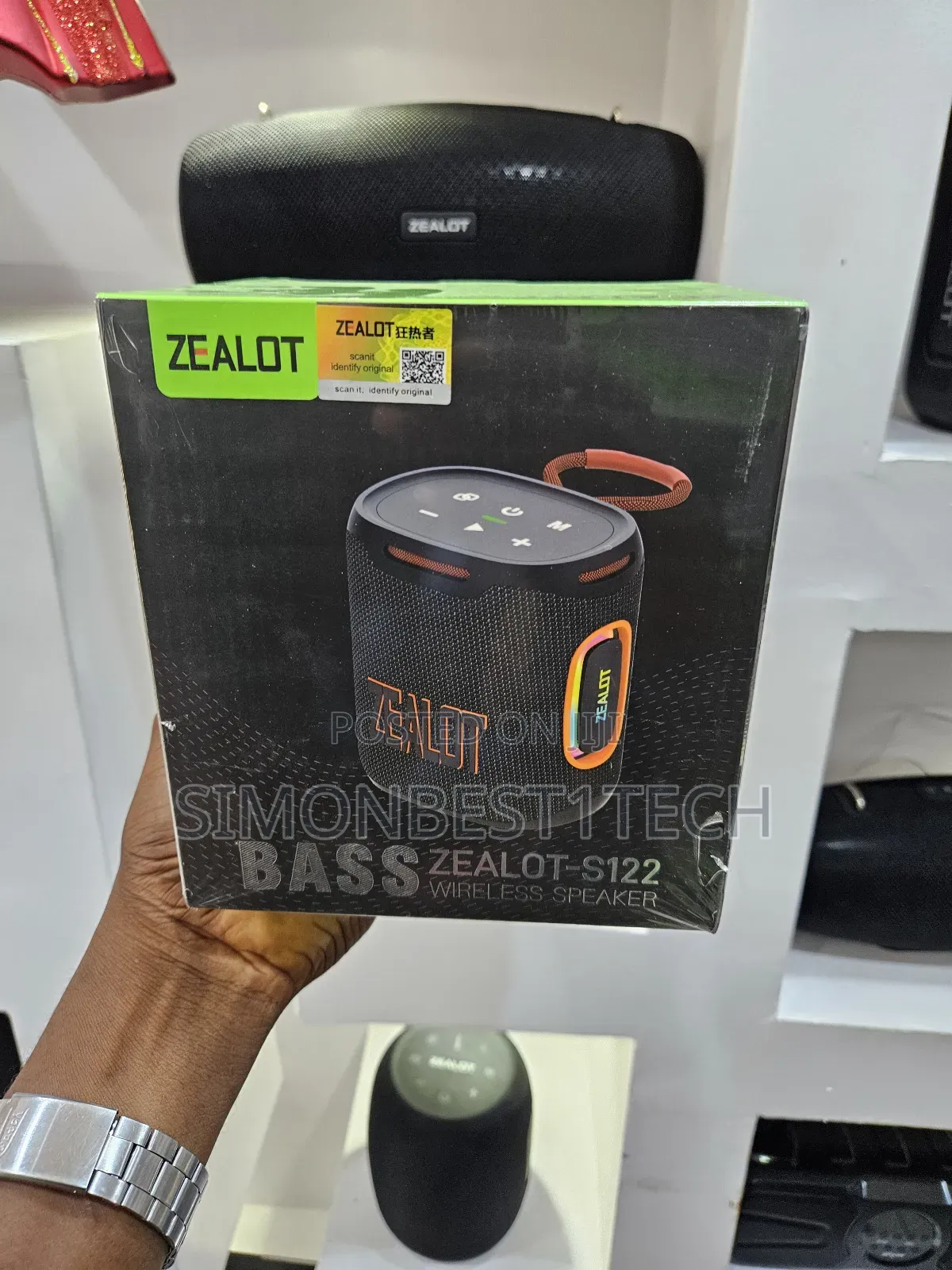Zealot S122