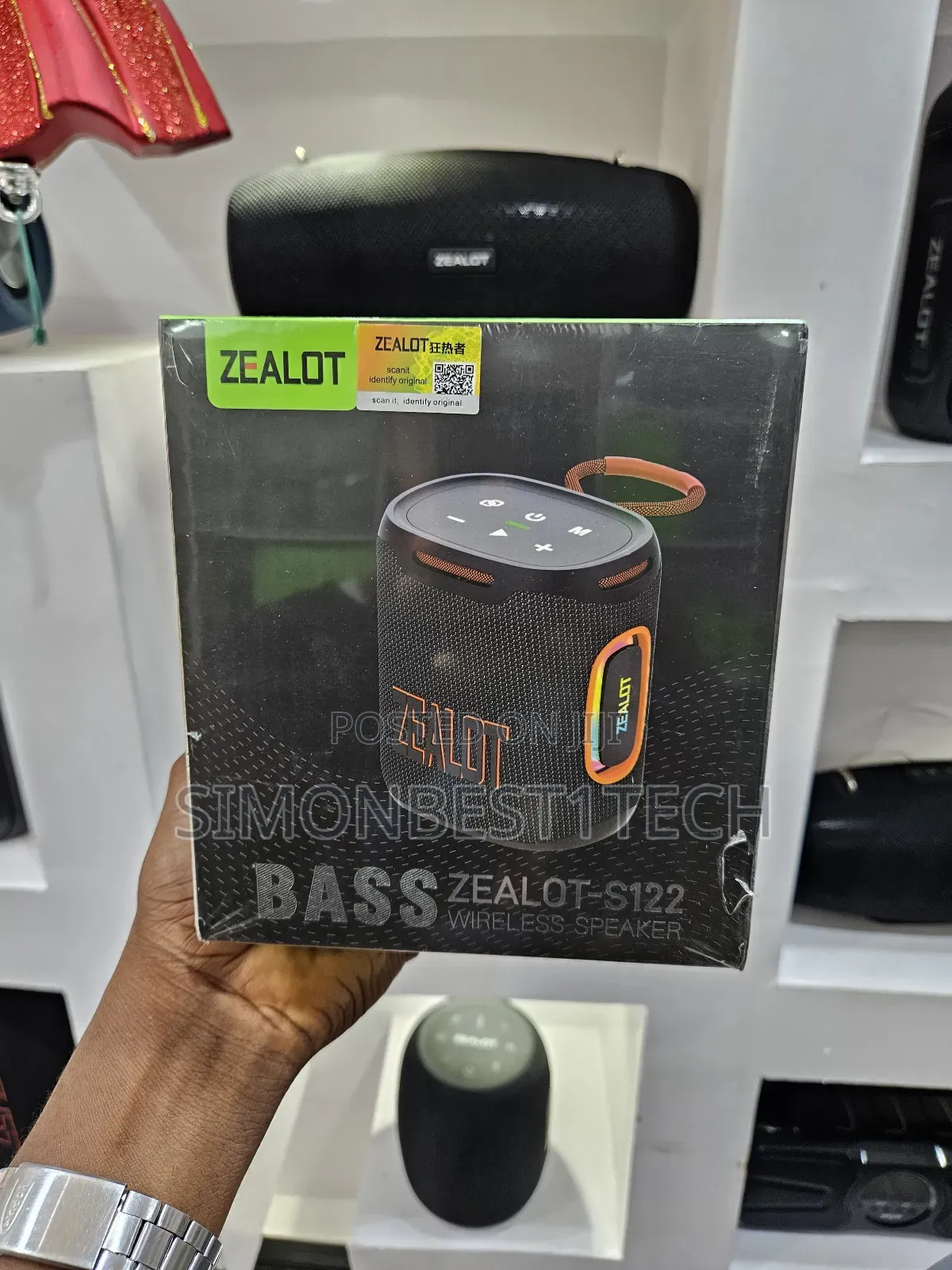 Zealot S122
