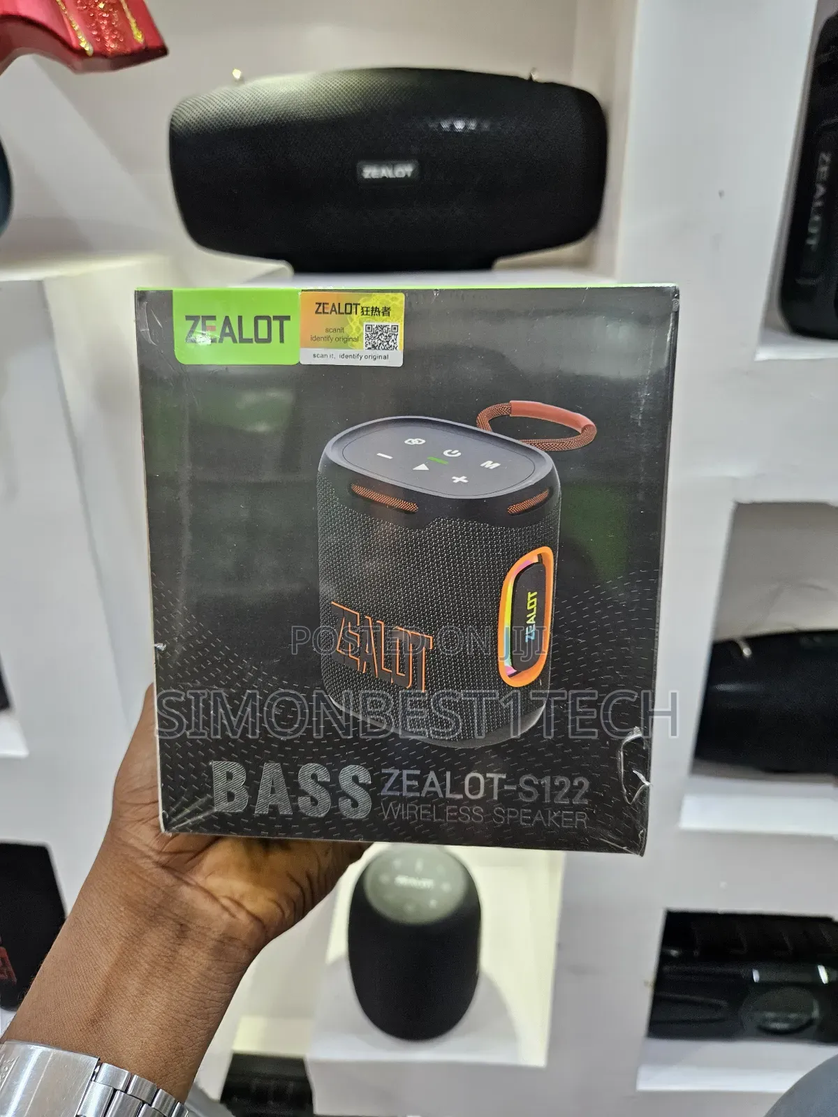 Zealot S122