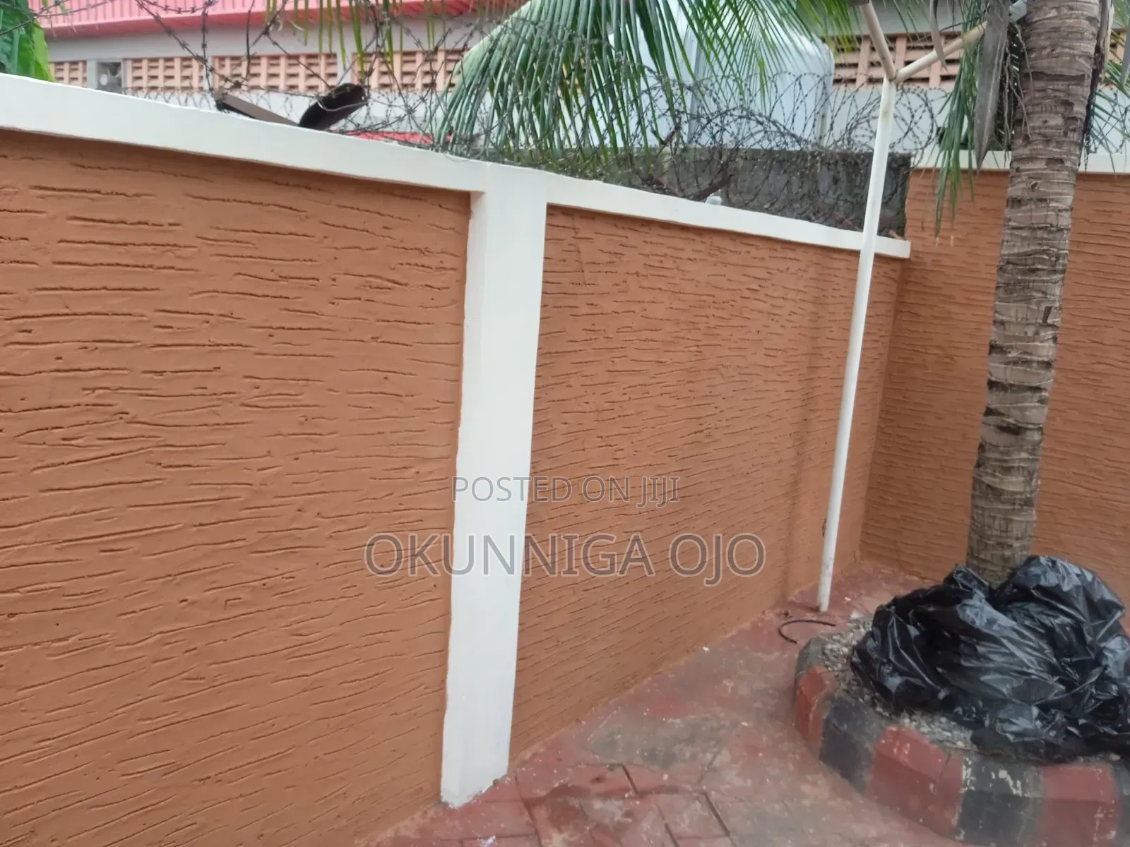 Gravitex Paint