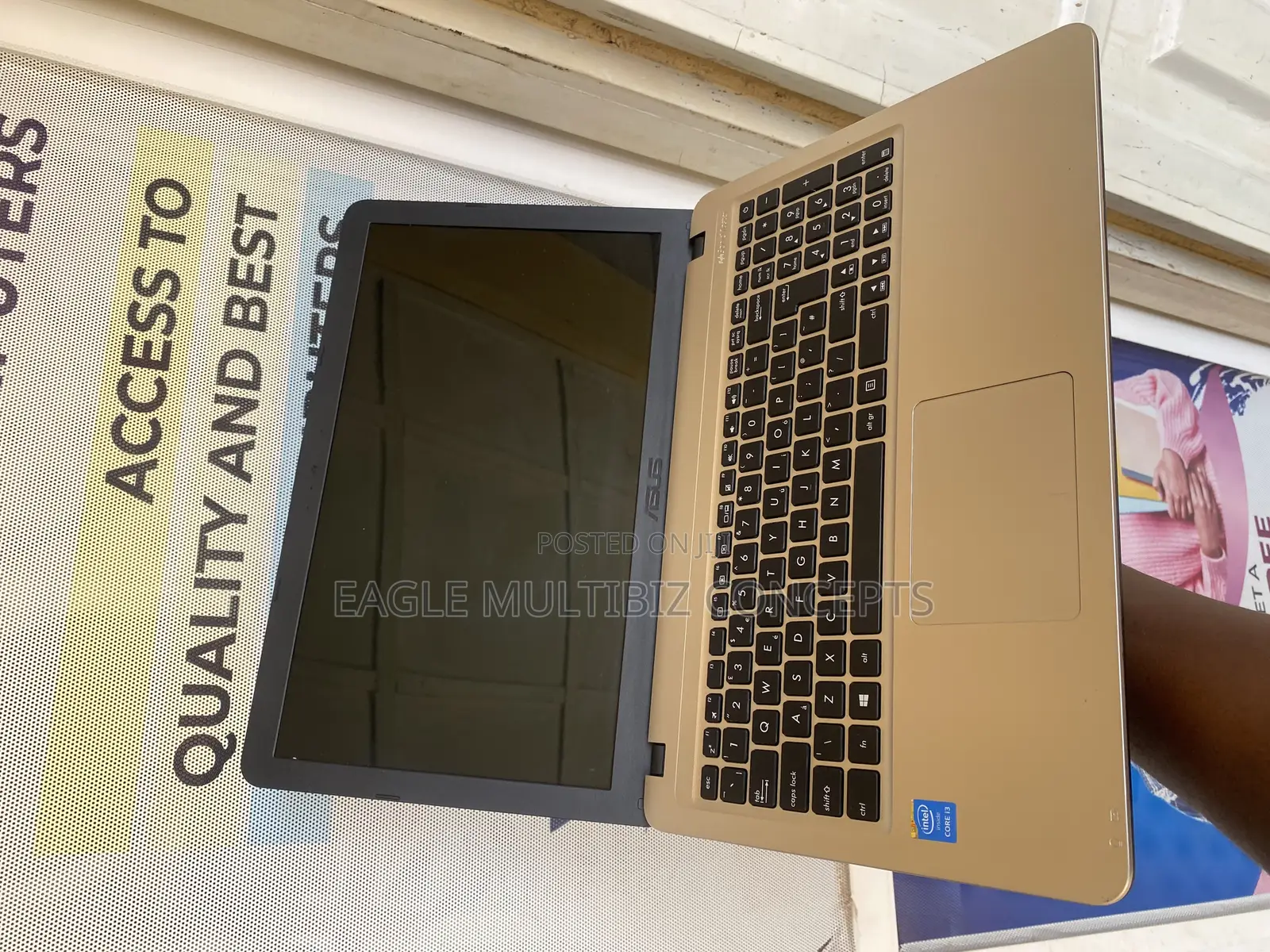 Laptop Asus X450LA 4GB Intel Core i3 HDD 500GB