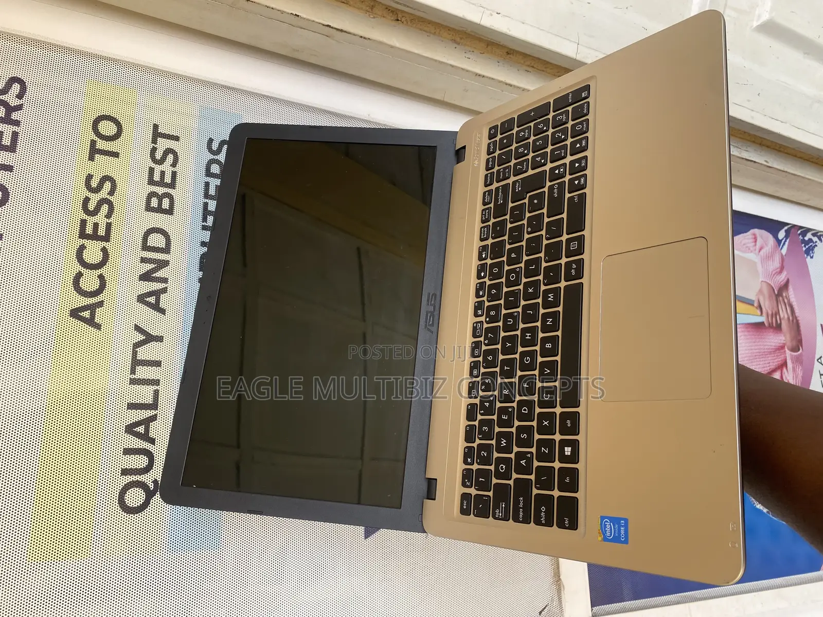 Laptop Asus X450LA 4GB Intel Core i3 HDD 500GB