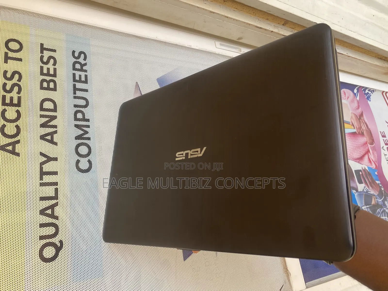 Laptop Asus X450LA 4GB Intel Core i3 HDD 500GB