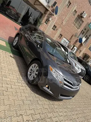 Toyota Venza XLE AWD 2013 Gray