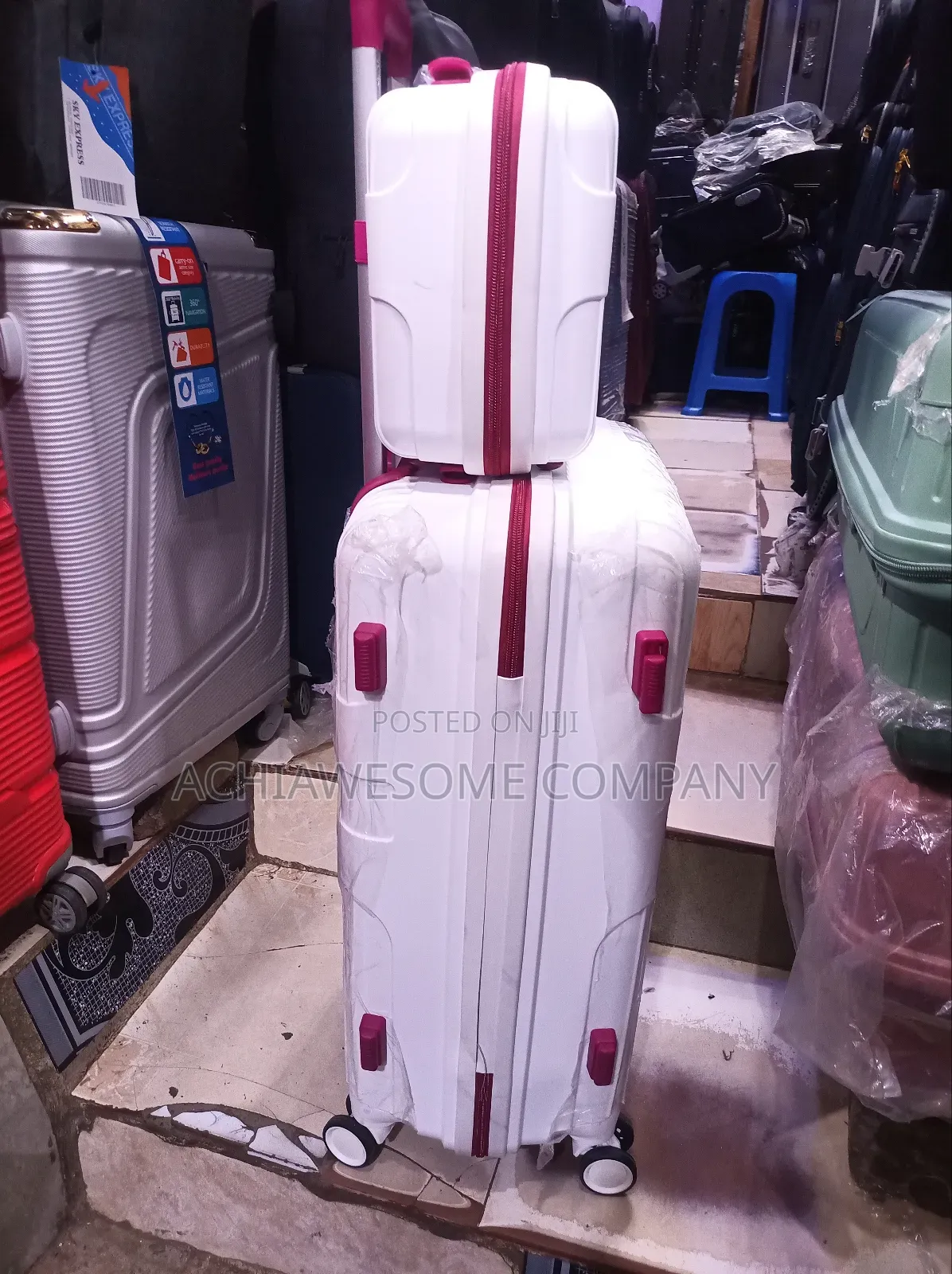 Unbreakable Rubber Luggage With Kit