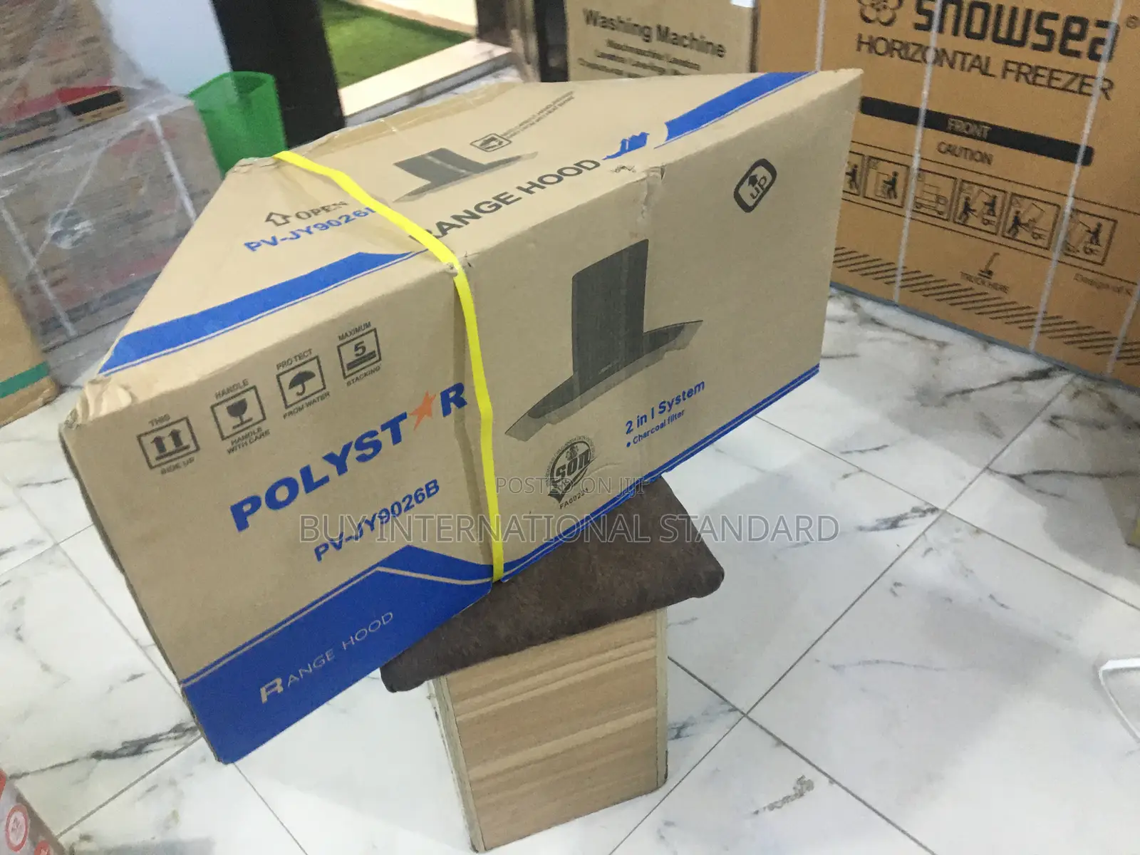 Polystar Extractor Hood – Slim Design, Saves Space