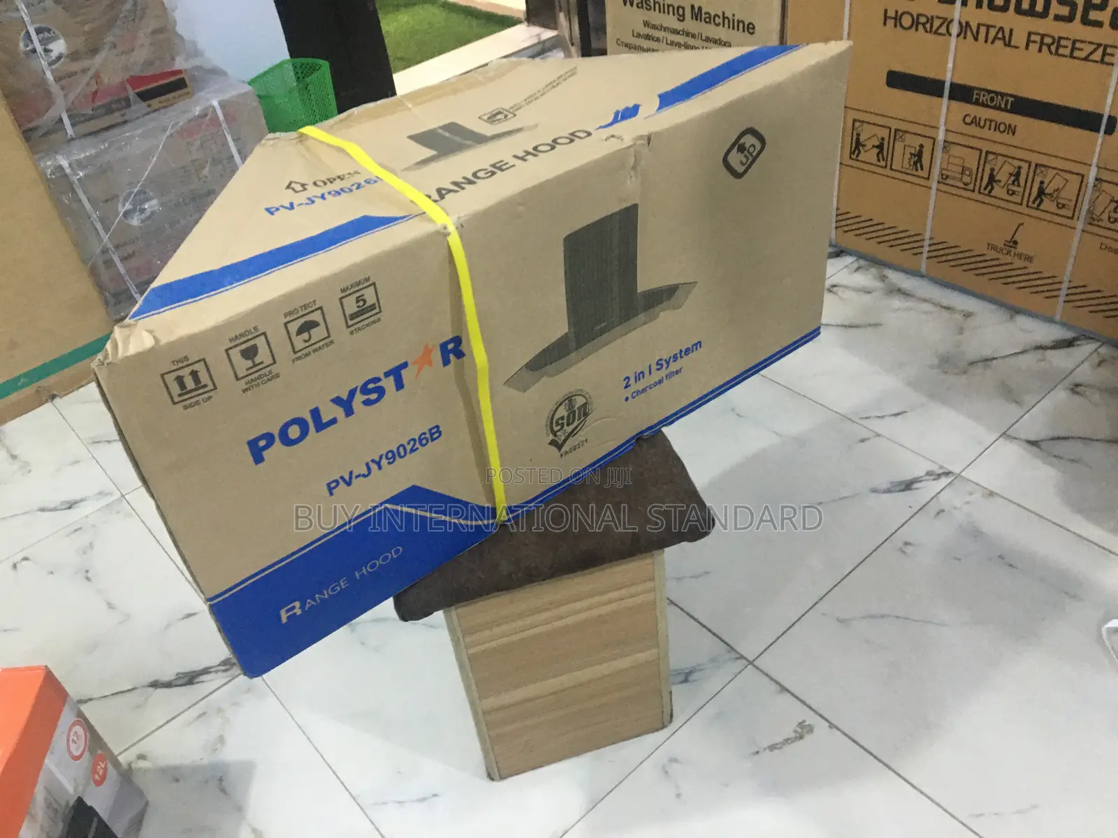 Polystar Extractor Hood – Slim Design, Saves Space