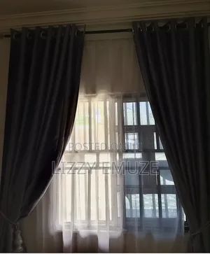 5 Pieces of Gray Colour Neatly Used Curtains,3 White Inners 1 String