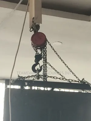 Line Arrays Chain Block