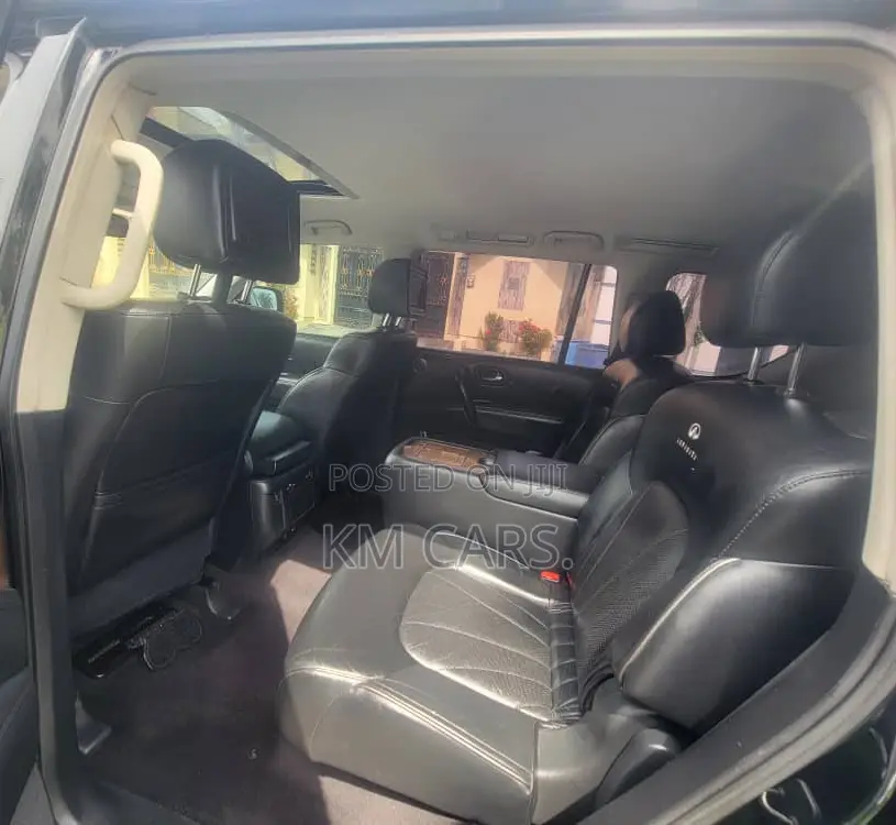 Infiniti QX56 2011 Black