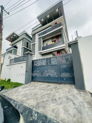 5bdrm Duplex in Gra, Magodo for sale