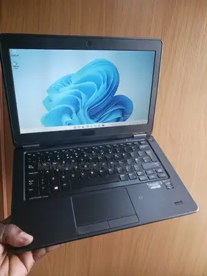 Laptop Dell Latitude 12 E7250 8GB Intel Core I5 SSD 256GB