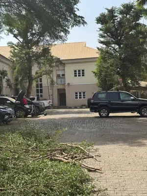 4bdrm Townhouse / Terrace in Jabi for rent