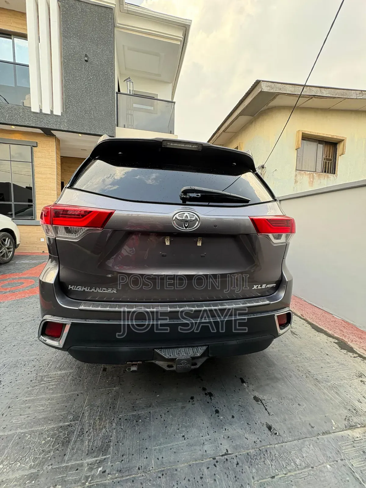 Toyota Highlander XLE 2019 Gray