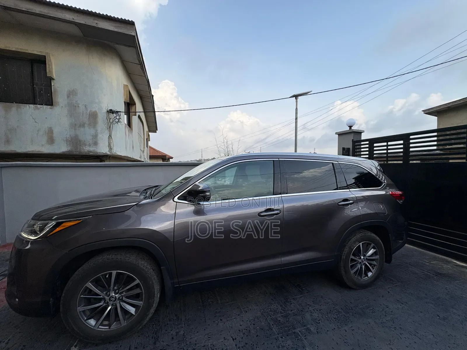 Toyota Highlander XLE 2019 Gray