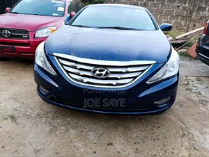 Hyundai Sonata Limited 2.0T Sedan (2.0L 4cyl 6A) 2013 Blue