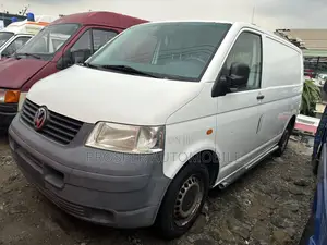 Volkswagen Transporter 2013 White