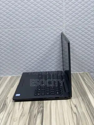 Laptop Dell Latitude 7400 8GB Intel Core I5 SSD 256GB