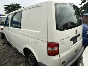 Volkswagen Transporter 2013 White
