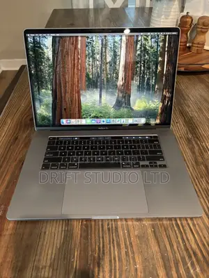 Laptop Apple MacBook Pro 2019 32GB Intel Core i7 SSD 512GB