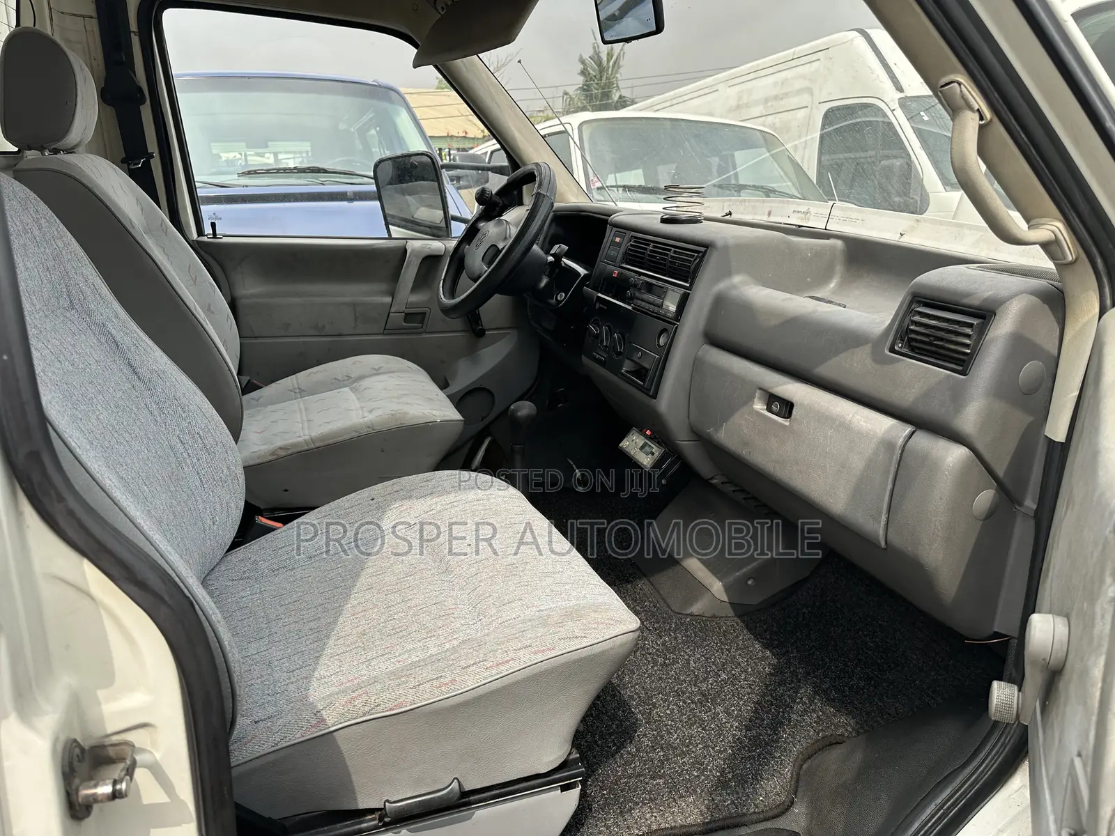 Volkswagen Transporter 2013 White