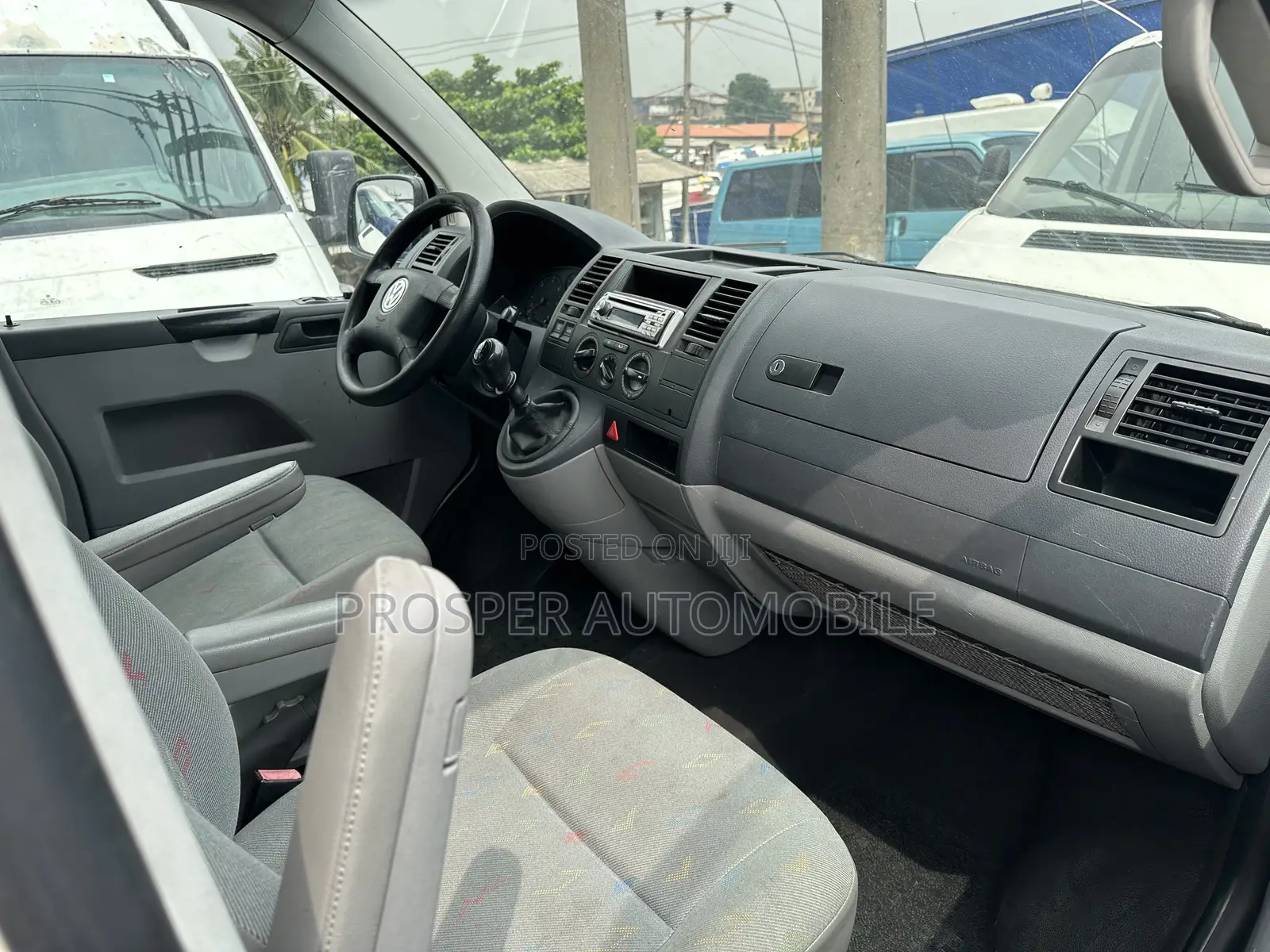 Volkswagen Transporter 2013 White
