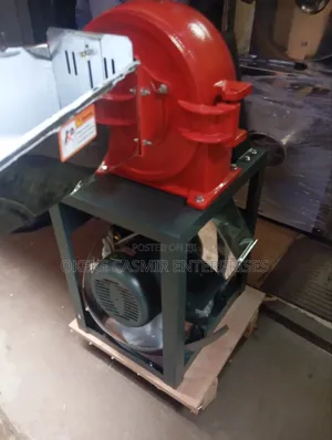 Hammer Mill Crusher Machine