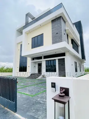 Furnished 6bdrm Duplex in Estate Chevron, for sale
