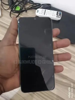Vivo Y03 64 GB Orange