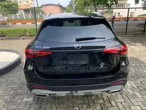 New Mercedes-Benz GLC-Class GLC 300 4MATIC AWD 2025 Black
