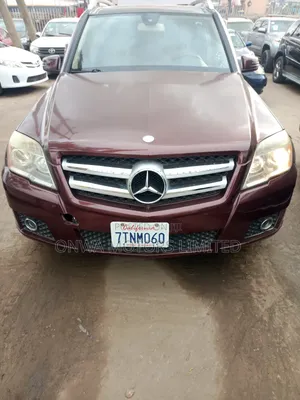 Mercedes-Benz GLK-Class 350 4MATIC 2010 Red