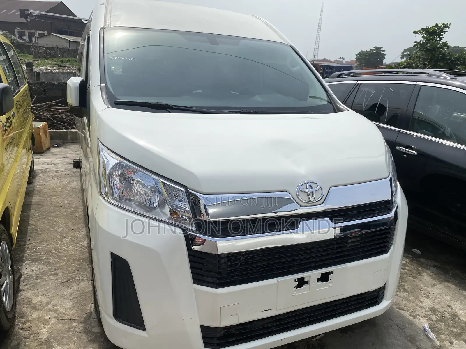 Toyota HiAce 2021 White