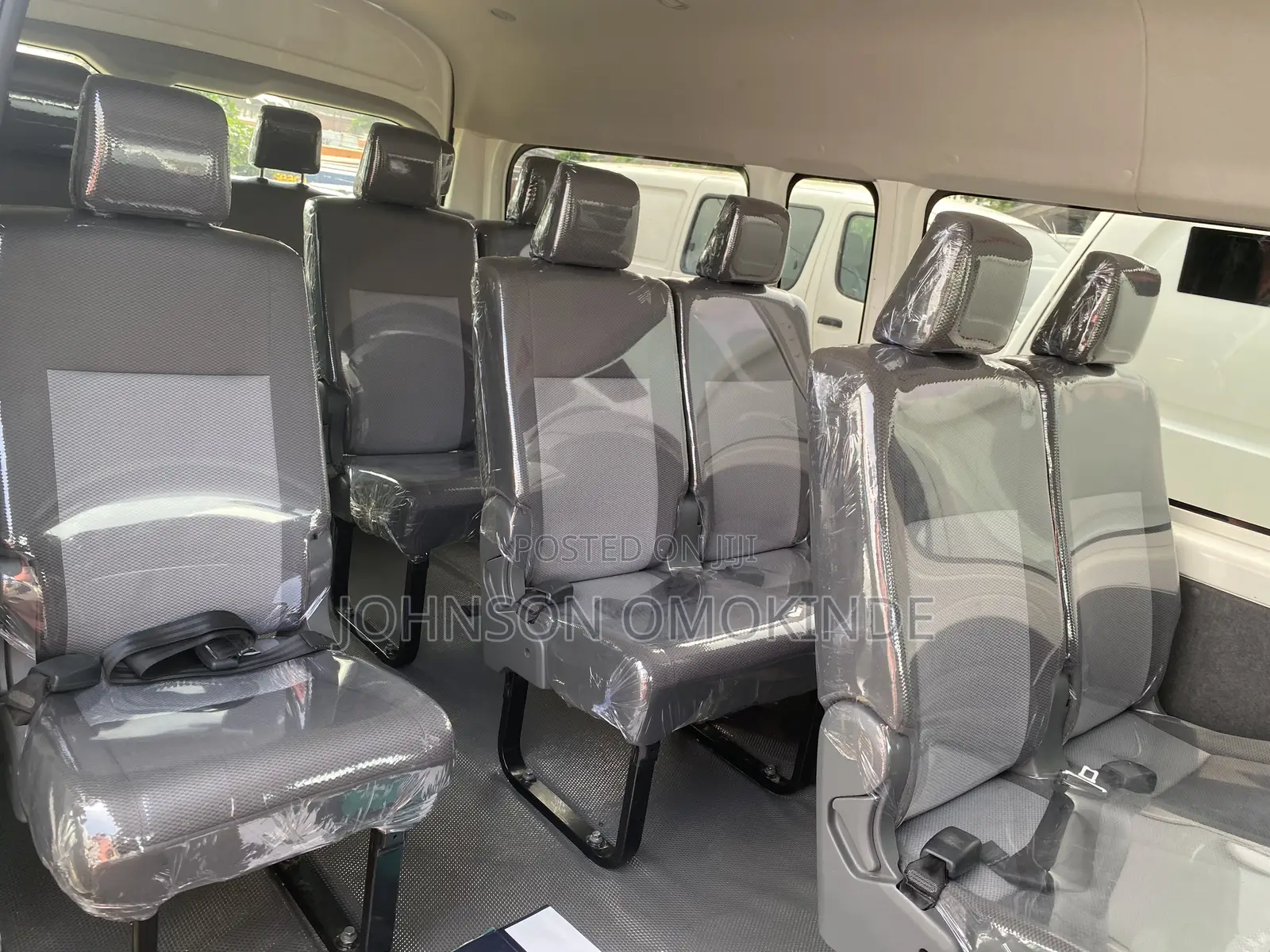 Toyota HiAce 2021 White