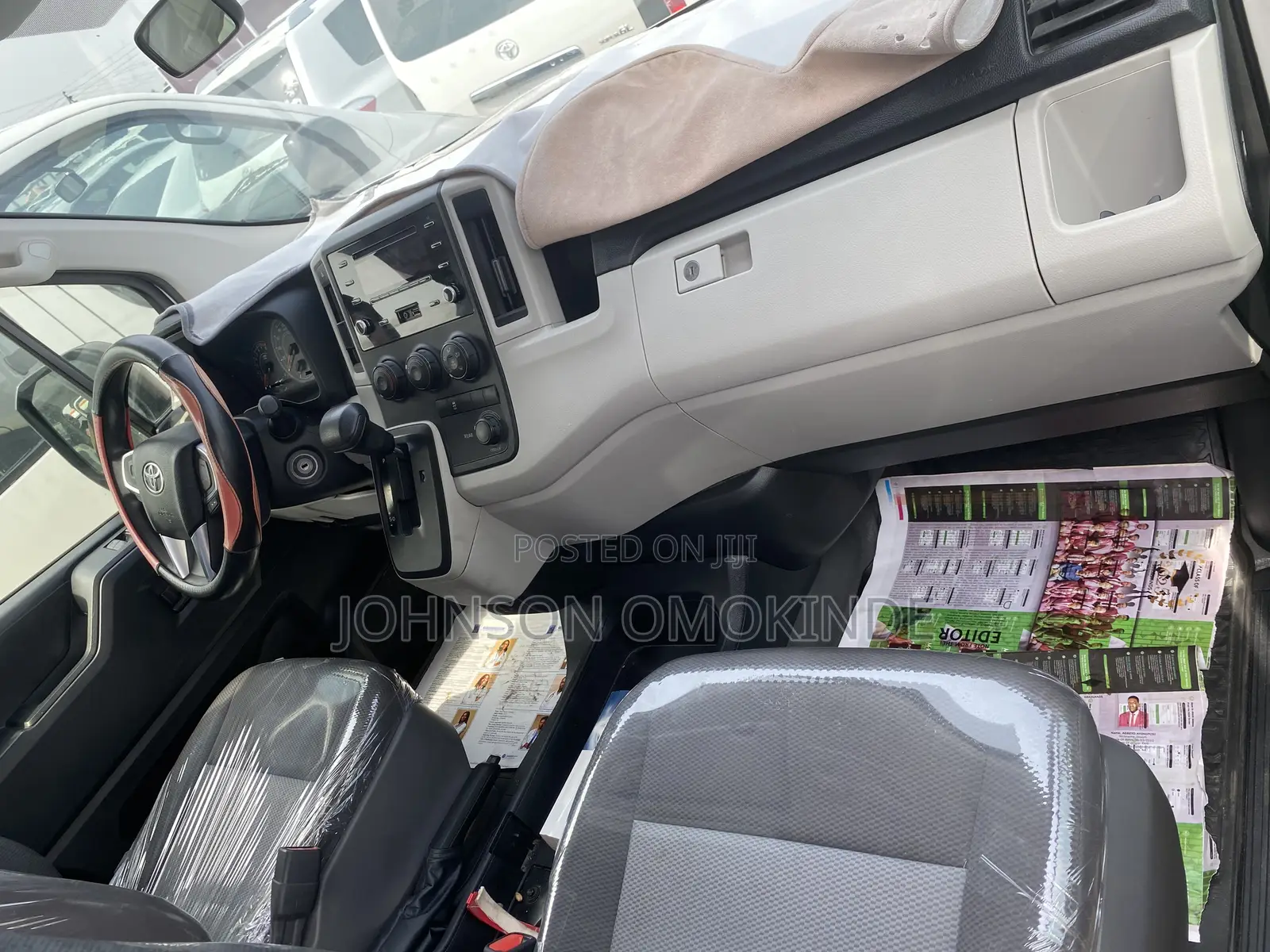 Toyota HiAce 2021 White