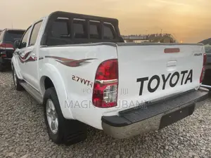 Toyota Hilux 2.0 VVT-i 2012 White