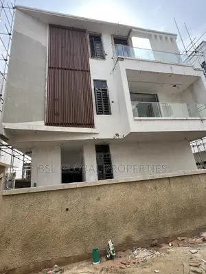 5bdrm Duplex in Omole Phase 2 Estate for sale
