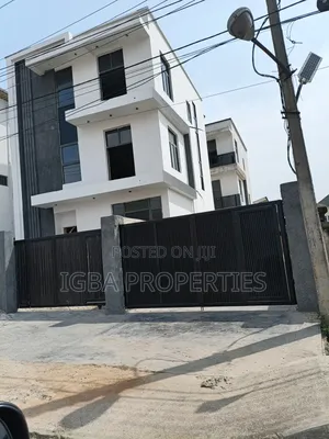 5bdrm Duplex in Ogudu GRA for rent