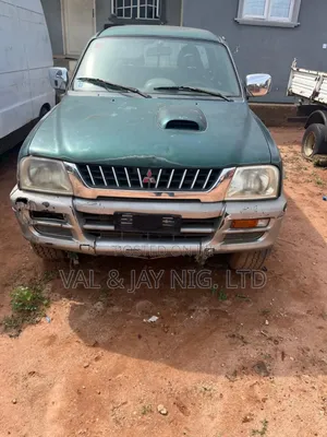 Mitsubishi L200 Club Cab 2.5 180hp 4WD 2006 Green