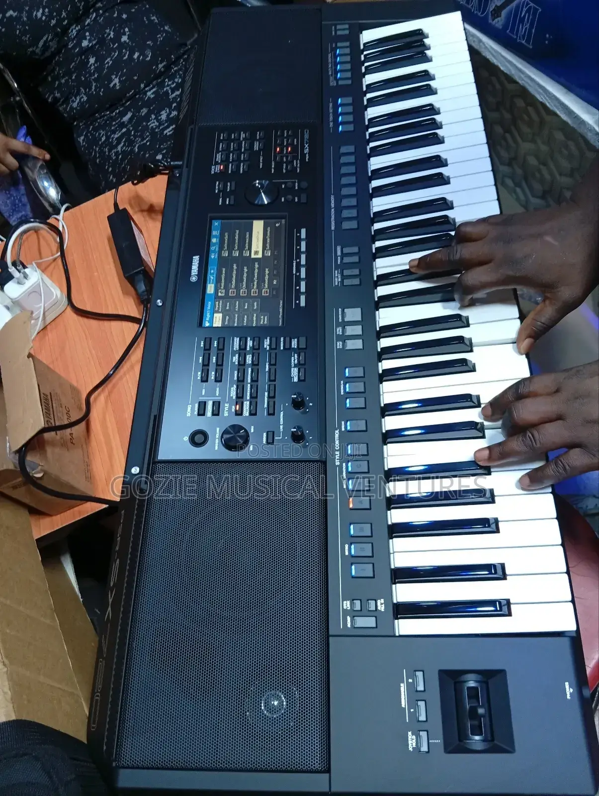 Yamaha Keyboard PRS Sx 720