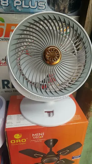 Kisonli F105 Portable Desktop Fan.